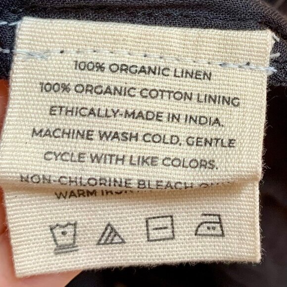 NWT LAUDE The Label Smocked Bodice Dress in Black Linen - Picture 6 of 6